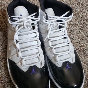 air jordan max aura concord